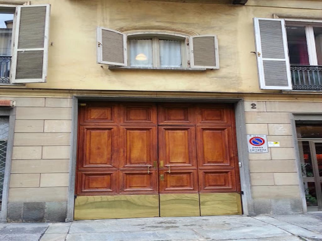 شقة تورينو  في Blu Magenta - A Due Passi Da Porta Nuova المظهر الخارجي الصورة